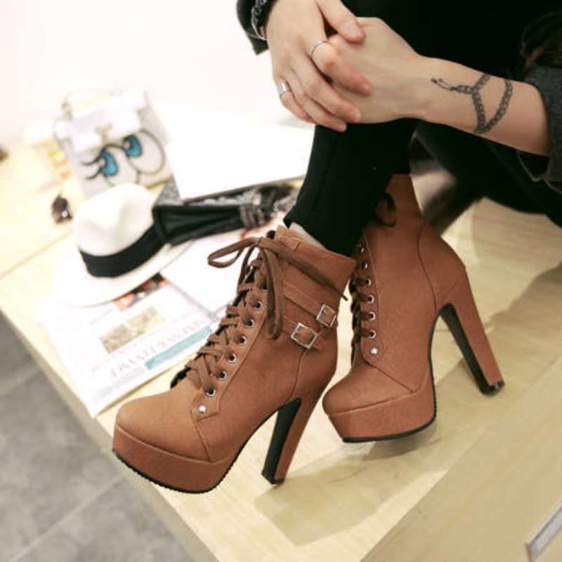 Sepatu Bot Platform Wanita Mus - Guipure Lace Panel ulasan dan harga
